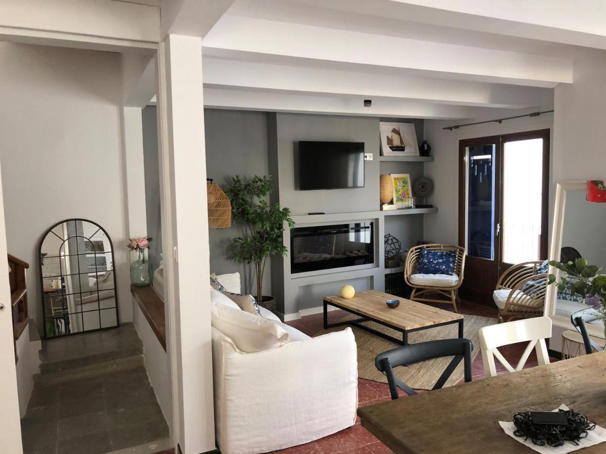 Big Family House In The Center Of El Port De La Selva Apartman Kültér fotó